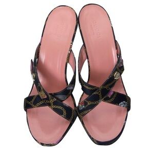 GUCCI Tom Ford For Gucci Vintage Chain Logo Satin Slide Heels size 7